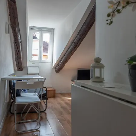 Bellissima Mansarda A 200m Da Porta Susa Apartment